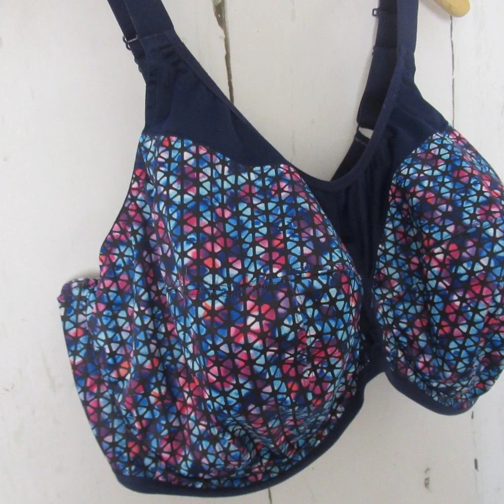Elomi holes bra good